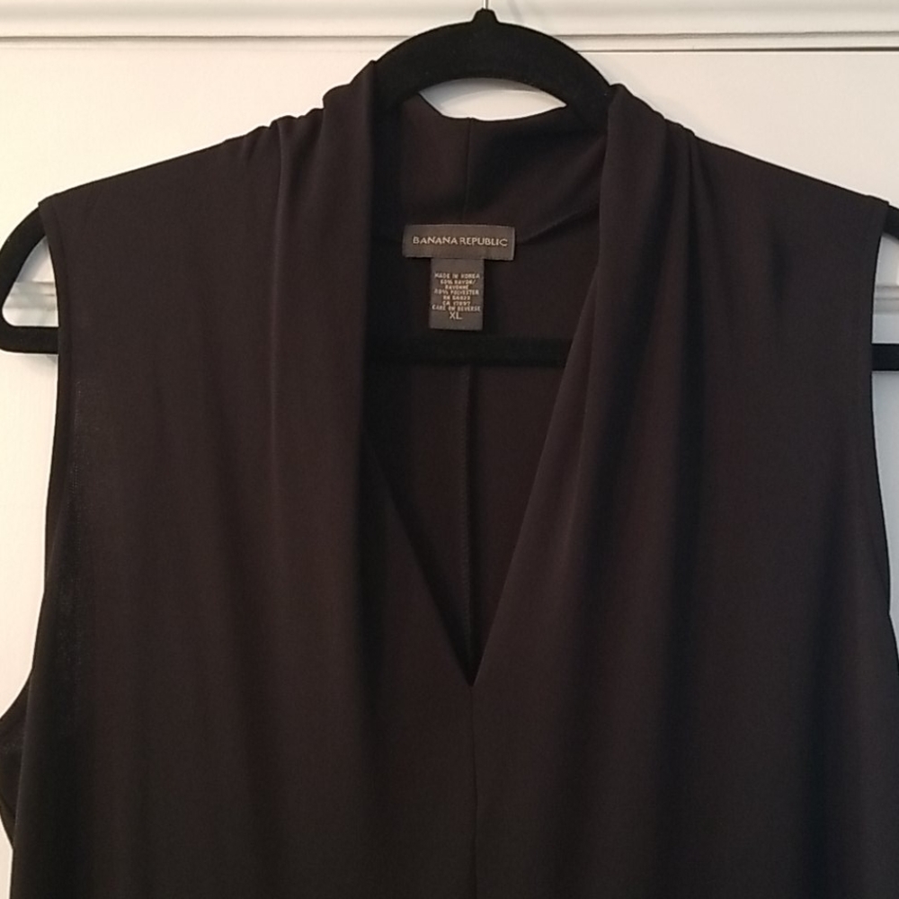 Banana Republic sleeveless maxi dress - Picture 3 of 5
